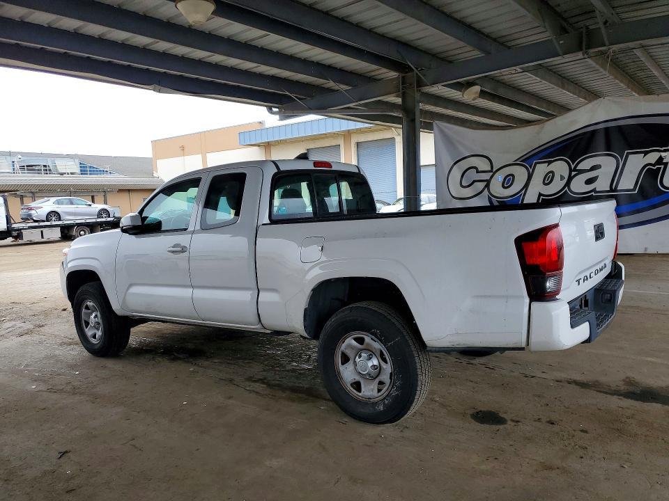 2018 Toyota Tacoma SR
