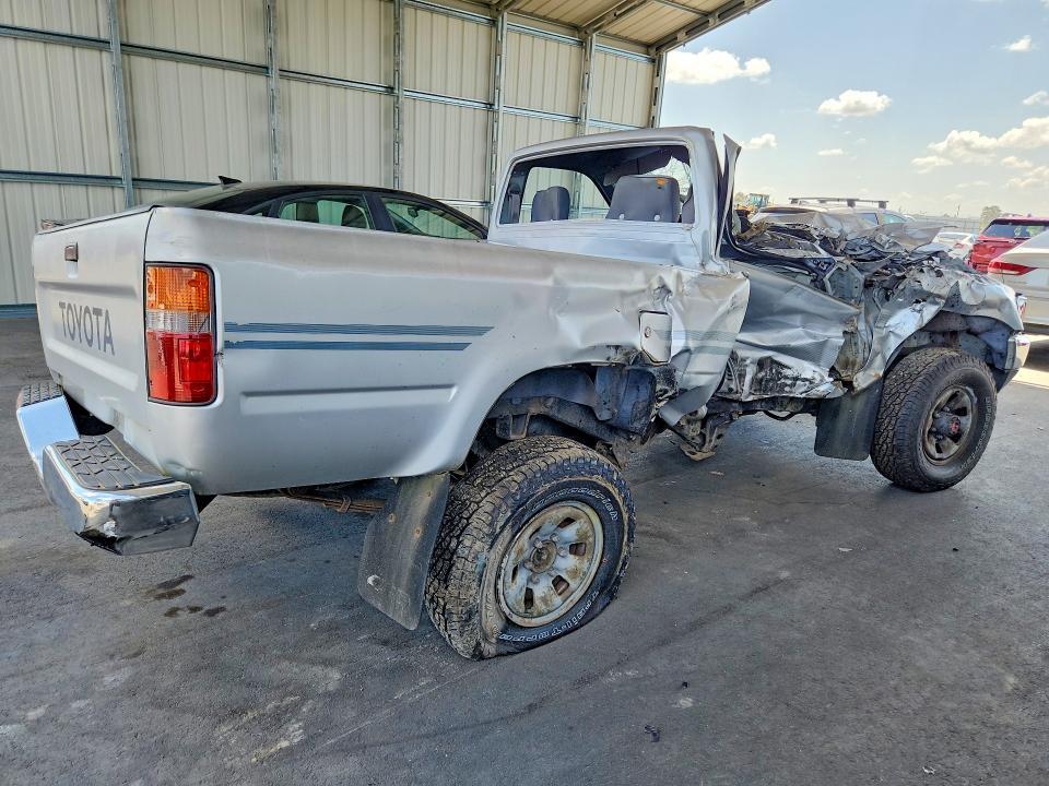 1991 Toyota Pickup Deluxe