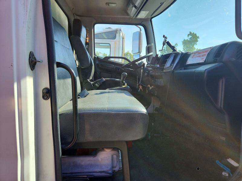 2013 Hino 258/268 BOX Truck