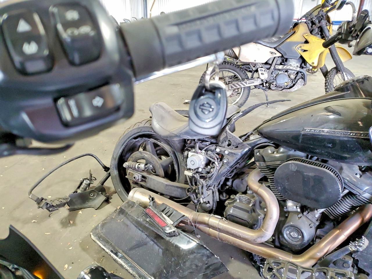 2025 Harley-Davidson Fxlrst