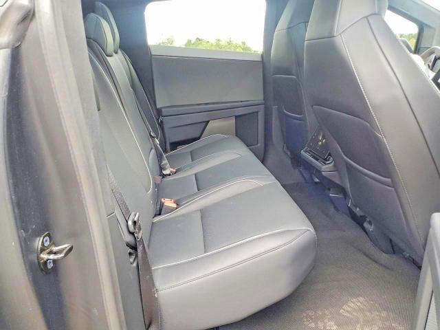 2024 Tesla Cybertruck