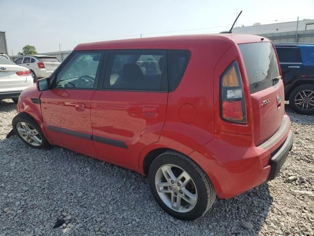 2010 KIA Soul +