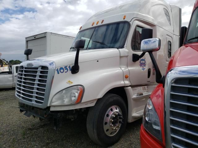 2015 Freightliner Cascadia 125