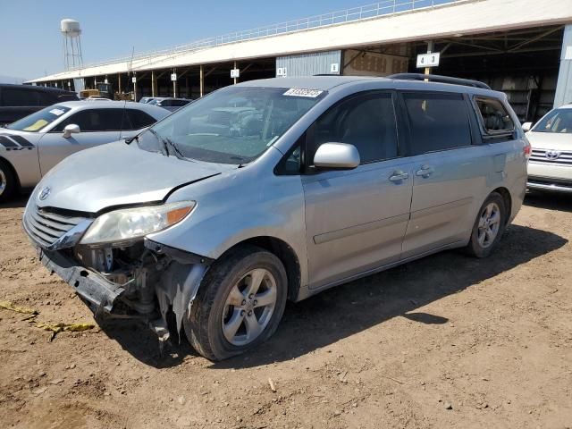 2011 Toyota Sienna LE