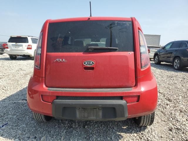 2010 KIA Soul +