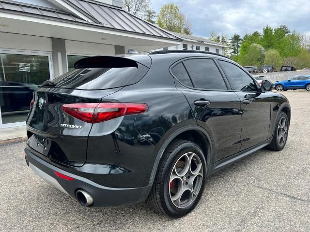 2018 Alfa Romeo Stelvio Sport