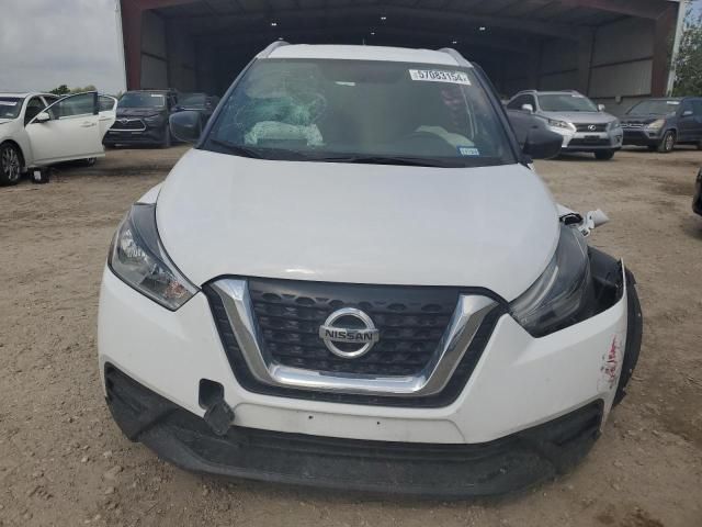 2019 Nissan Kicks S