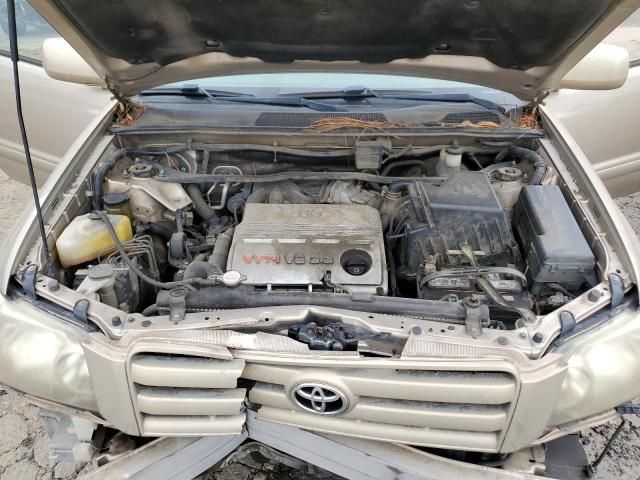 2004 Toyota Highlander Base