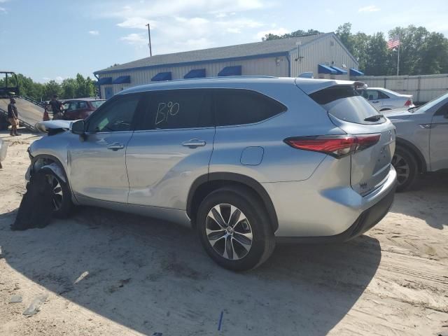 2021 Toyota Highlander XLE