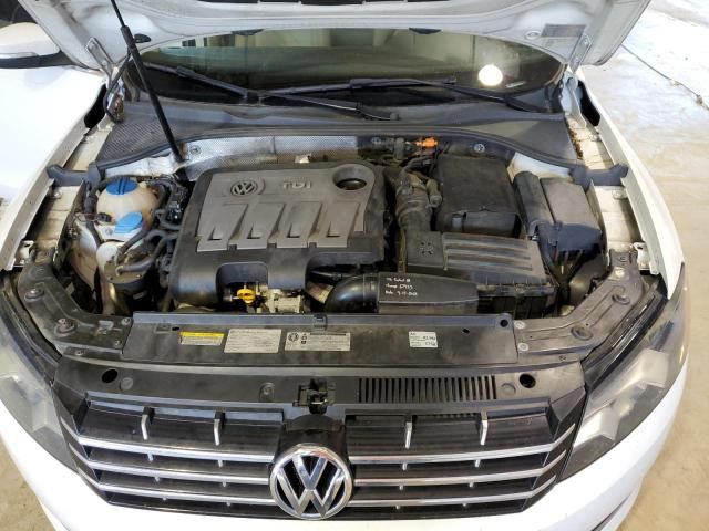 2014 Volkswagen Passat SE