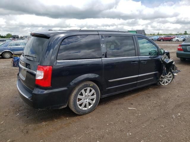 2016 Chrysler Town & Country Touring