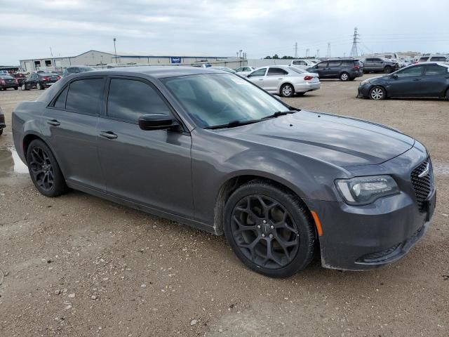 2019 Chrysler 300 Touring