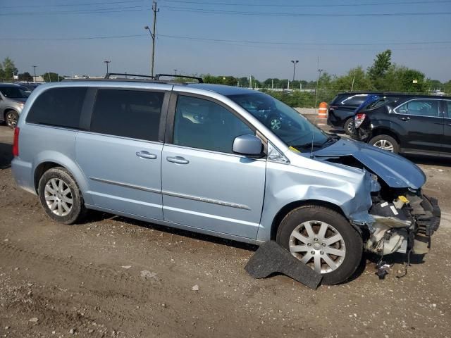 2013 Chrysler Town & Country Touring