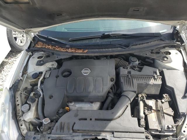 2010 Nissan Altima Base