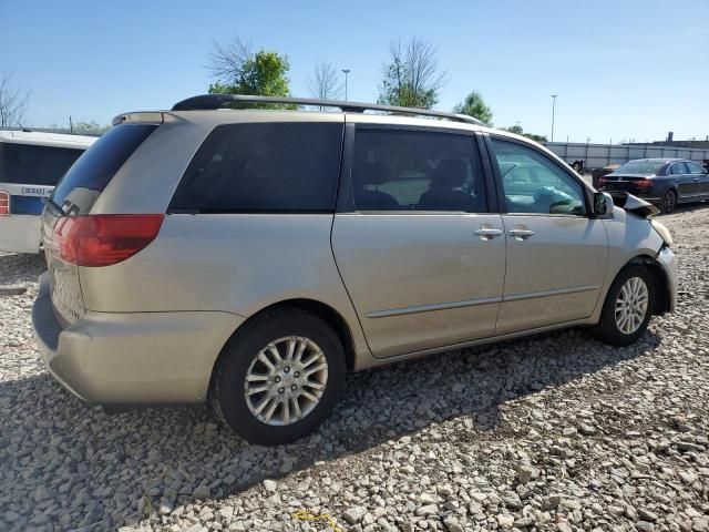 2004 Toyota Sienna XLE