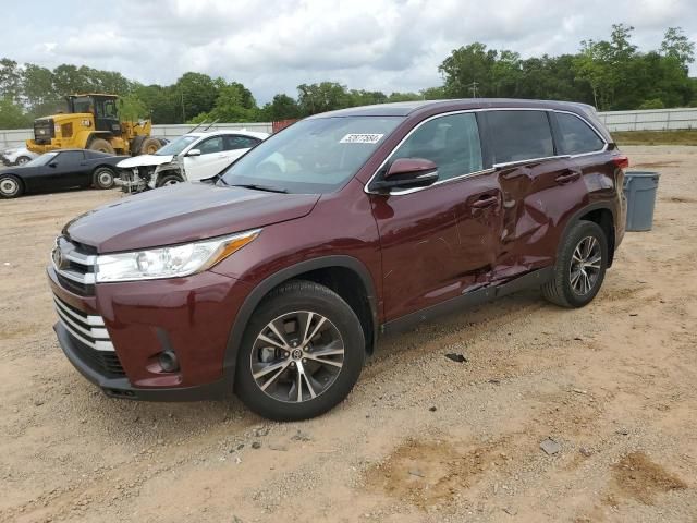 2019 Toyota Highlander LE