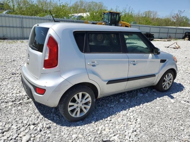 2013 KIA Soul +