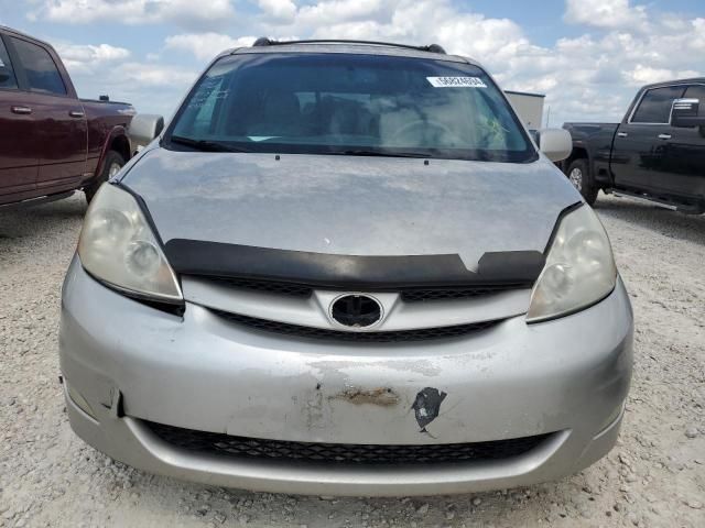 2007 Toyota Sienna XLE