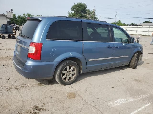 2012 Chrysler Town & Country Touring