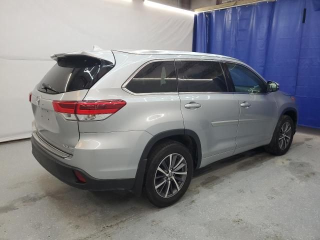 2018 Toyota Highlander SE