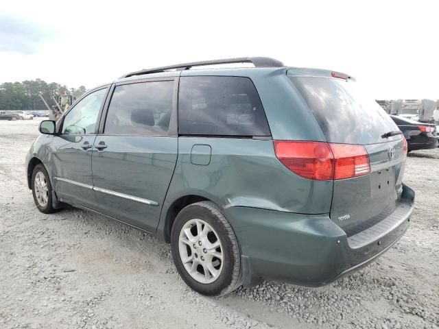 2004 Toyota Sienna XLE