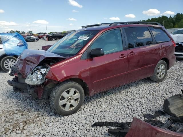 2009 Toyota Sienna CE