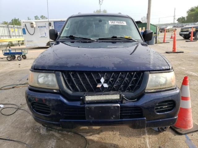 2002 Mitsubishi Montero Sport ES