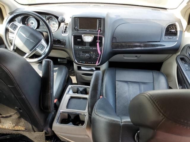 2012 Chrysler Town & Country Touring