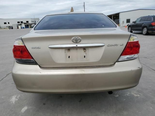 2005 Toyota Camry LE