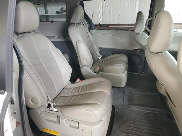 2012 Toyota Sienna XLE