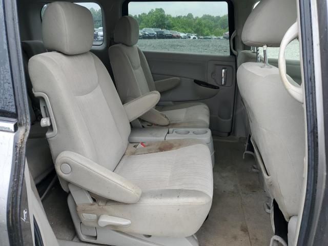 2013 Nissan Quest S