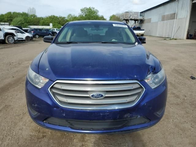 2013 Ford Taurus SE