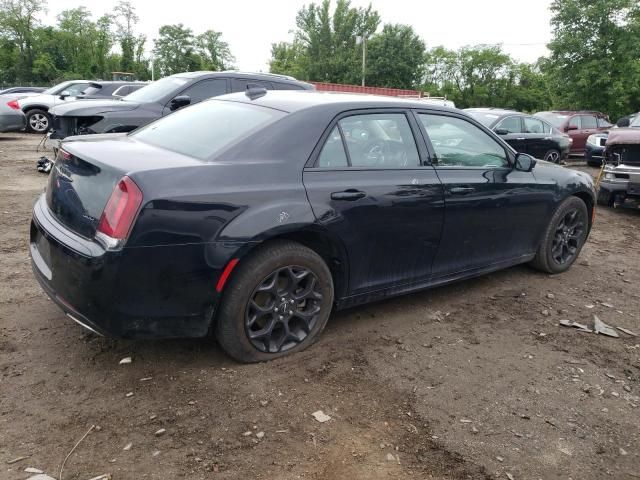 2022 Chrysler 300 Touring L