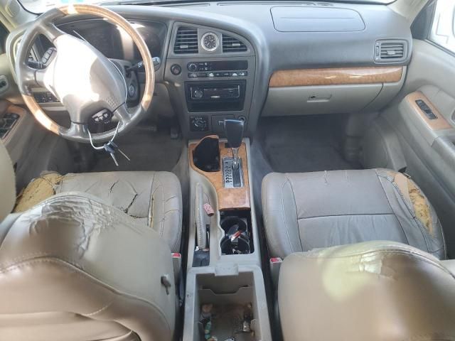 2001 Infiniti QX4