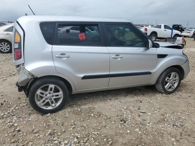 2011 KIA Soul +