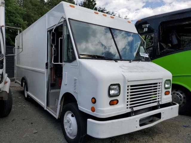 2004 Freightliner Chassis M Line WALK-IN Van