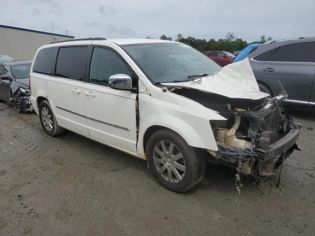 2011 Chrysler Town & Country Touring L