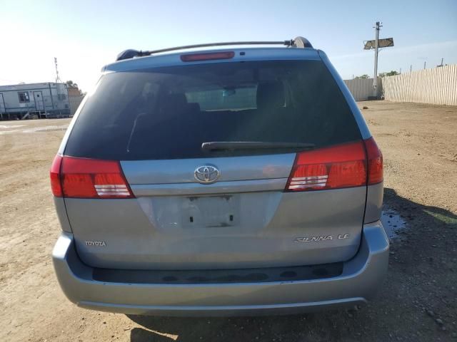 2004 Toyota Sienna CE