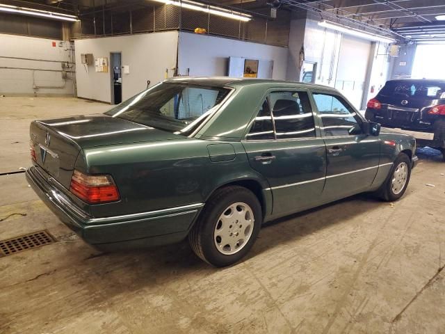 1994 Mercedes-Benz E 320