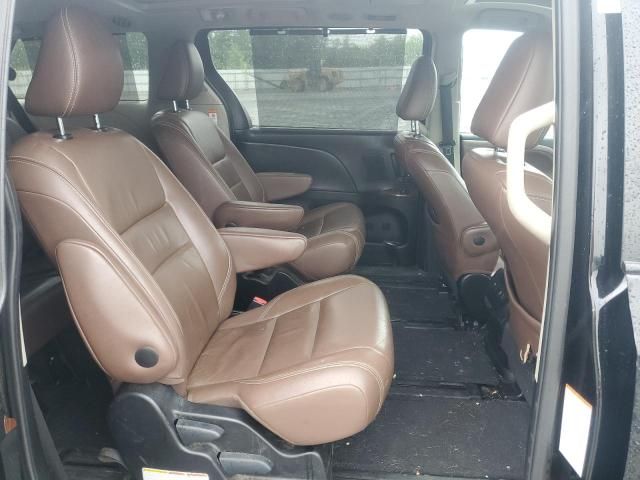 2015 Toyota Sienna XLE