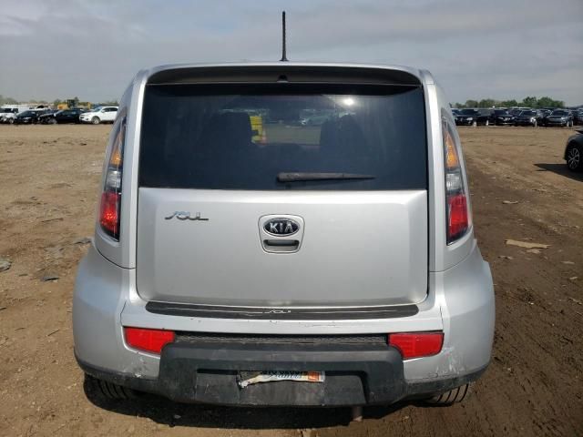 2011 KIA Soul +