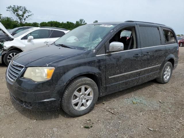 2010 Chrysler Town & Country Touring Plus