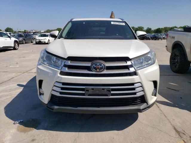 2018 Toyota Highlander SE