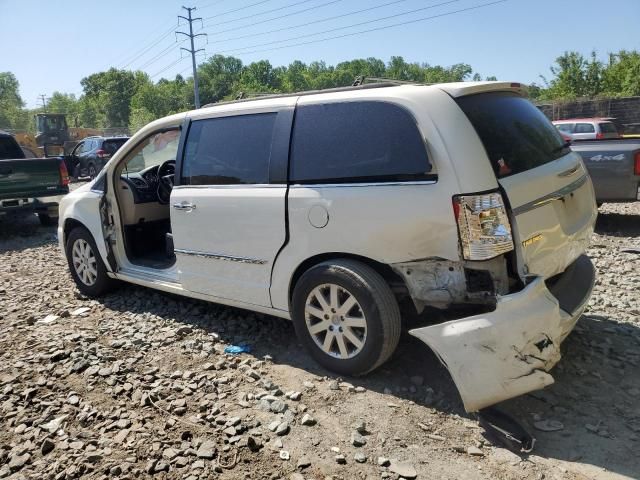 2012 Chrysler Town & Country Touring L