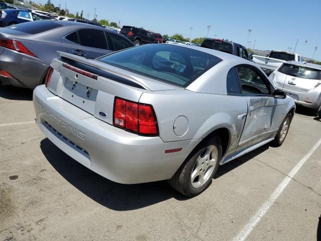 2000 Ford Mustang