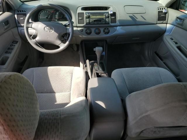 2004 Toyota Camry LE