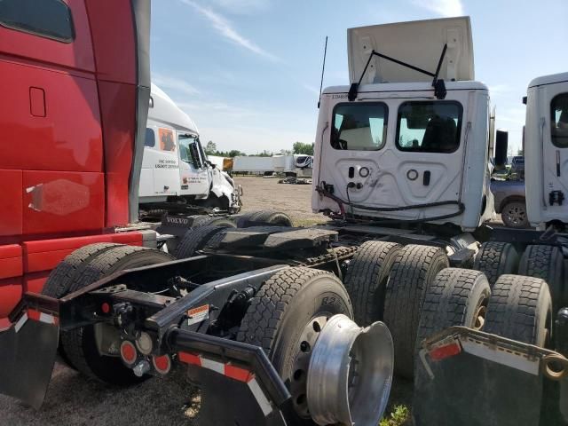 2022 Freightliner Cascadia 116