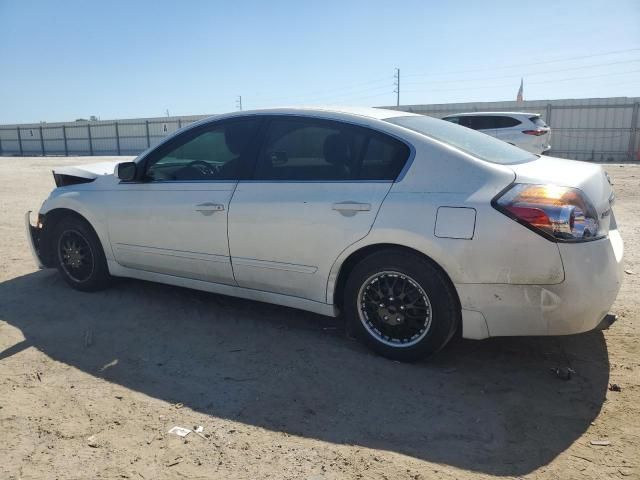 2010 Nissan Altima Base