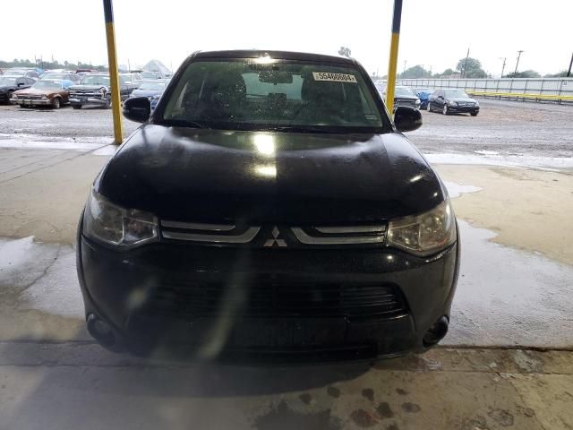 2014 Mitsubishi Outlander SE