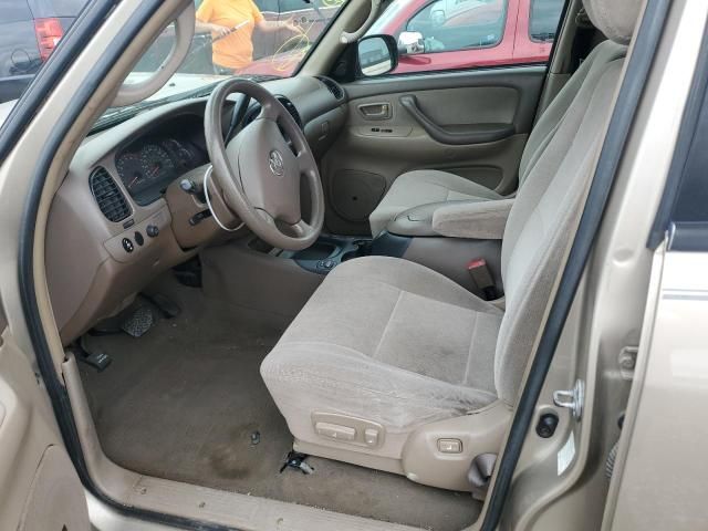 2004 Toyota Sequoia SR5